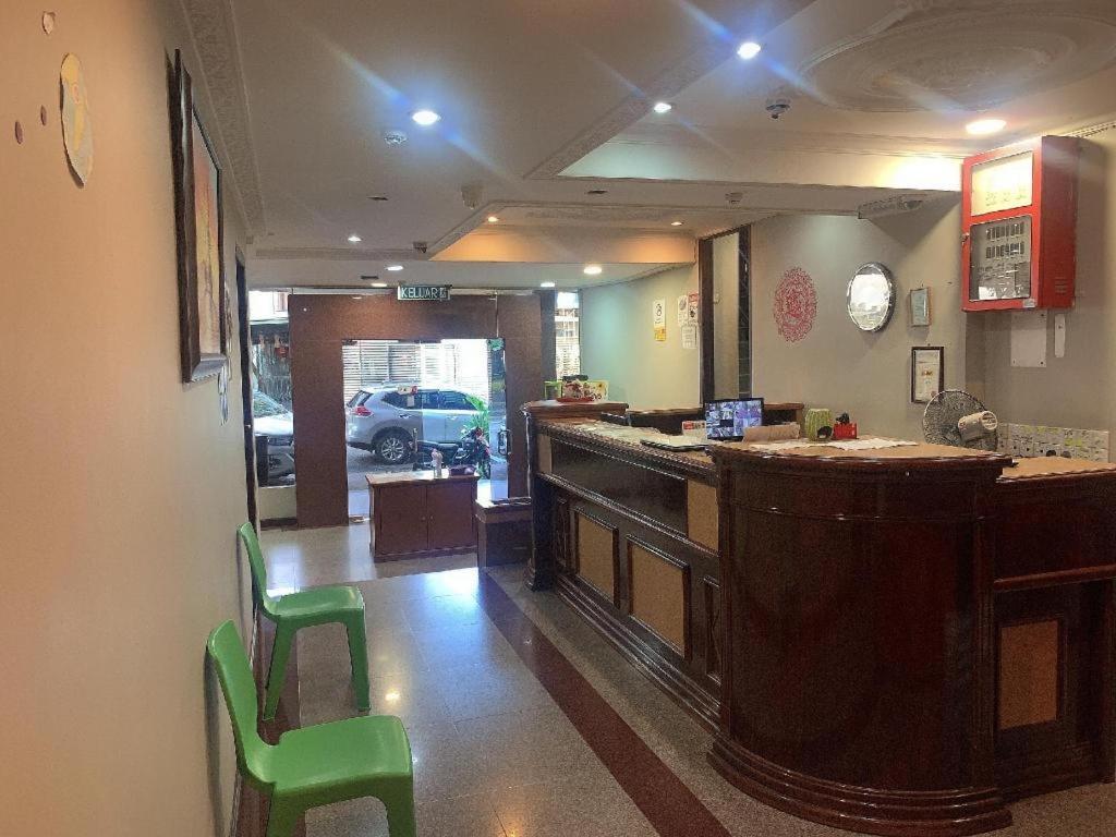 River Park Hotel Sibu Buitenkant foto
