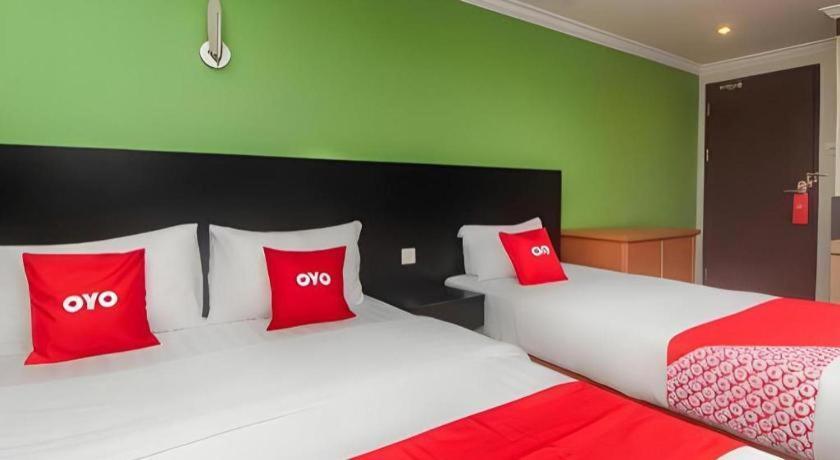 River Park Hotel Sibu Buitenkant foto