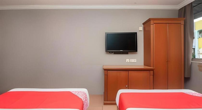 River Park Hotel Sibu Buitenkant foto